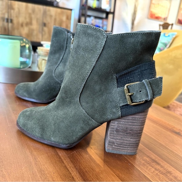 Sbicca Dark Green Suede Ankle Boots - Picture 1 of 14